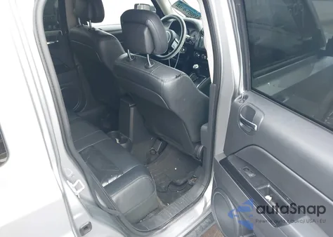 2016 Jeep Patriot High Altitude Edition z USA, uszkodzony, nr VIN 1C4NJRFB0GD753207